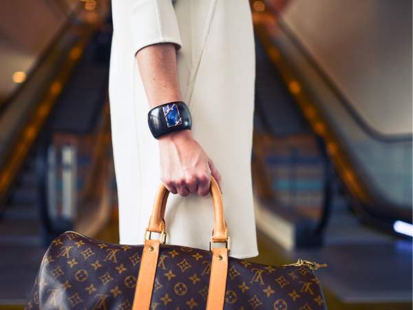 กระเป๋า-Louis-Vuitton-3 กระเป๋า Louis Vuitton ระวังของปลอม